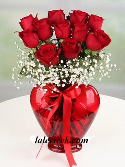 Kalp Camda 11 Kırmızı Gül 