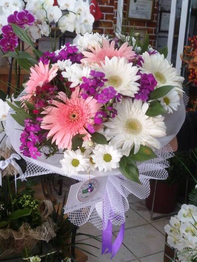 Mevsim Çiçeklerinden Buket