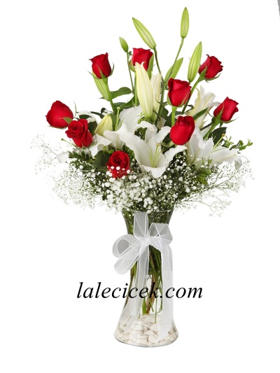 Lilyum ve Kırmızı Gül Aranjman